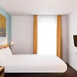 Aparthotel Adagio Access Paris 3*