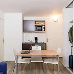 Adagio Access Paris Lägenhetshotell Clamart