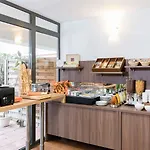 Adagio Access Paris Aparthotel 3*