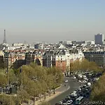 Adagio Access Paris Aparthotel 3*