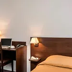 أداغيو أكسيس باريس كلامارت الفندقية