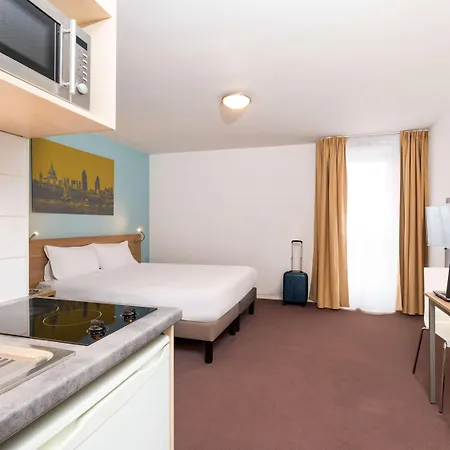 Aparthotel Adagio Access Paris 3*