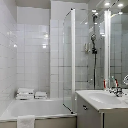 מלון דירות Adagio Access Paris 3*