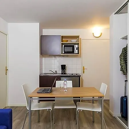 Adagio Access Paris