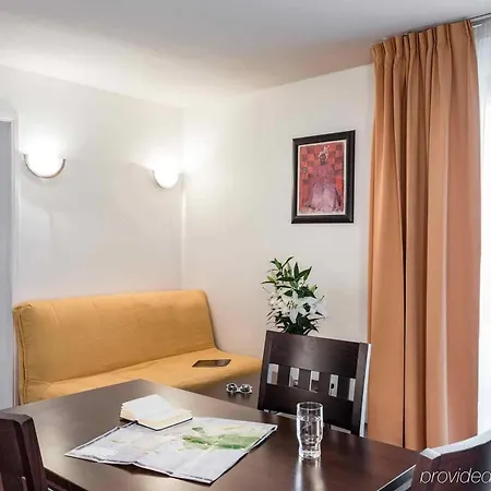 Adagio Access Paris Clamart