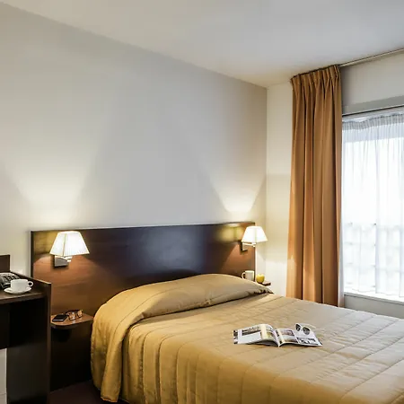 アパートホテル アダージョ アクセス パリ 3*