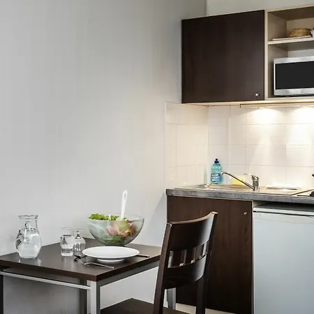 巴黎克拉马尔爱达格公寓式酒店 3*