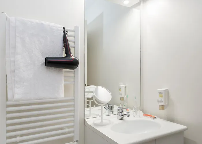 Adagio Access Paris Aparthotel Clamart
