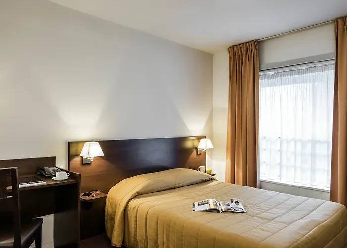 Adagio Access Paris 3*