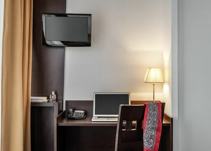 Adagio Access Paris Aparthotel Clamart